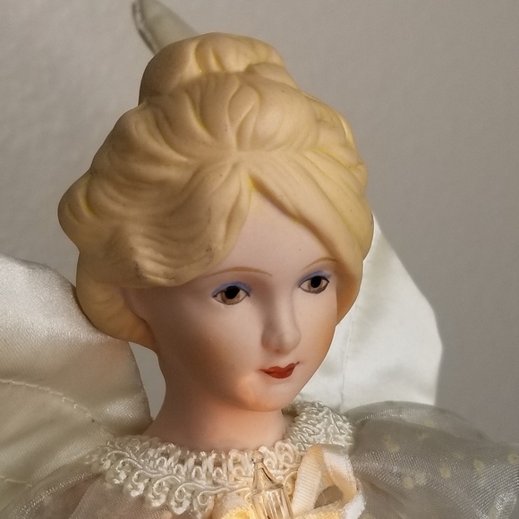 Noma Soft Glo 10 Light Porcelain Angel Holiday Christmas Tree Topper 12" - Picture 6 of 10